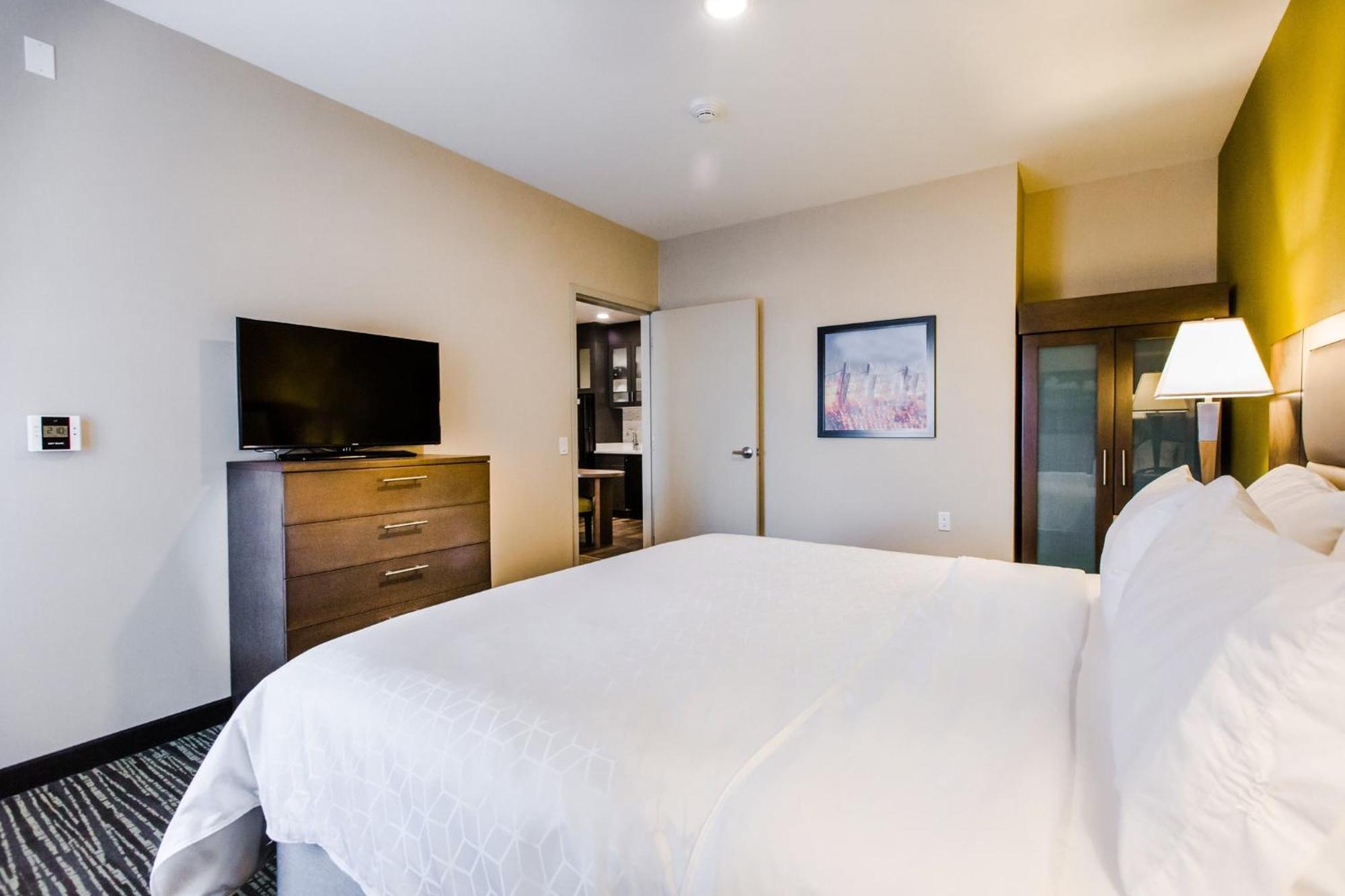 Candlewood Suites West Edmonton - Mall Area By Ihg Eksteriør billede